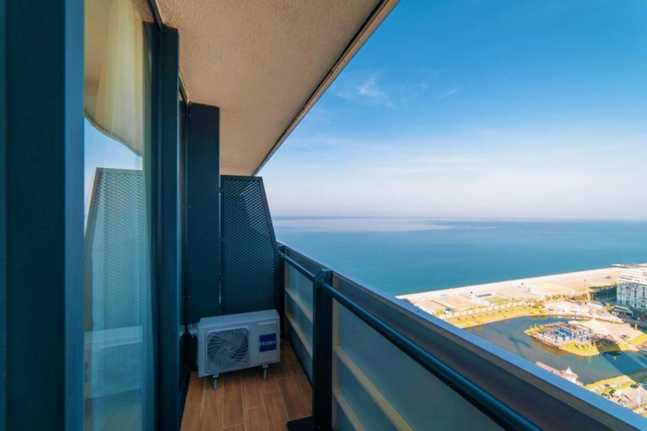 باتومي Orbi City Twins Tower المظهر الخارجي الصورة